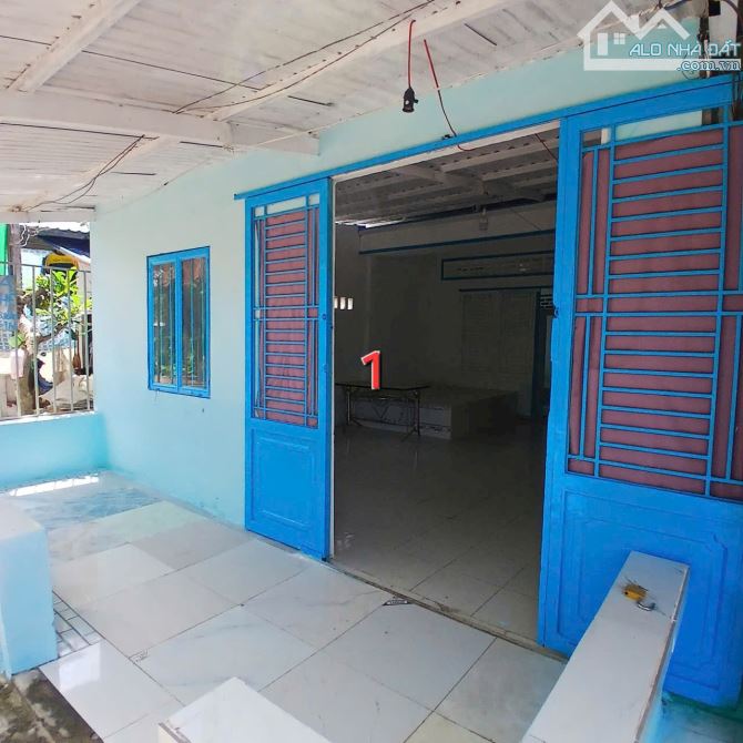 Nhà giá mềm gần khu dân cư 586 - 12