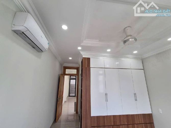 🚚✈️NHÀ 3 TẦNG GẦN SÂN BAY TSN - HẺM ĐỔ NHỰA 10M - FULL NỘI THẤT- HOÀN CÔNG ĐỦ - 13