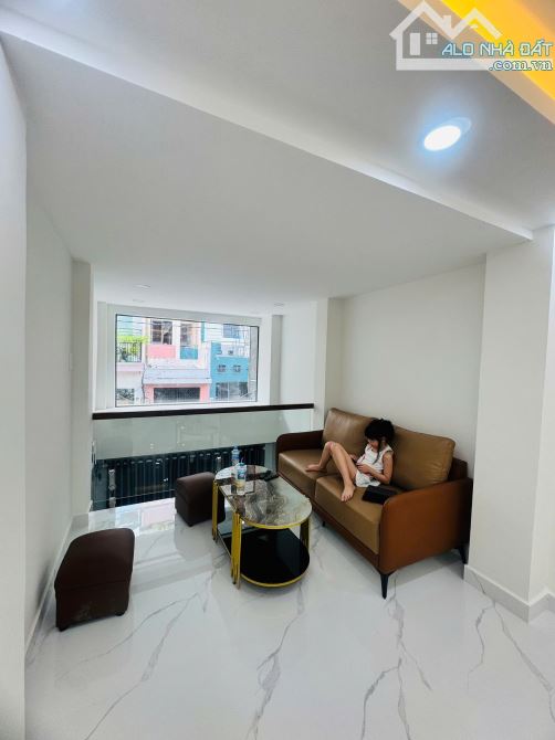 Bán nhà mặt tiền đường Nhật Tảo Quận 10 dt( 3 x 13m) giá 10.8 tỷ - 15