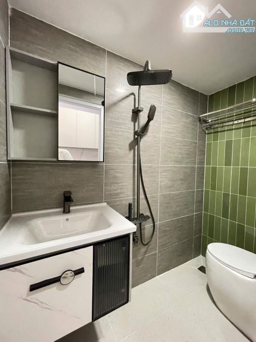 NHỈNH 6TỶ HXT 8M THÔNG TỨ TUNG 3 CĂN RA MẶT TIỀN LÊ VĂN SỸ 43M2 - 21
