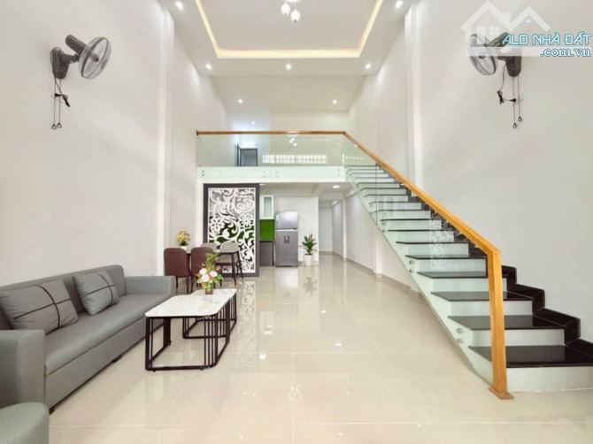 Gấp- nhà kiệt ô tô Nguyễn Tri Phương – thông Nguyễn Văn Linh, Đà nẵng. Nhỉnh 4 tỷ - 2