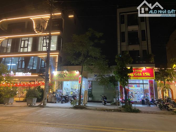 Siêu phẩm kinh doanh sầm uất ngày đêm 135m2 Đất, Mặt đường 35m tổ 2 TT Chi Đông - 7