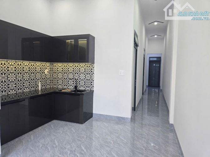 🏡 Nhà cấp 4 hẻm 144 Âu Cơ chỉ 1ty390 - 2