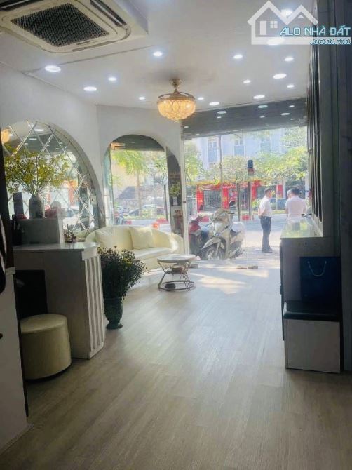 NGUYỄN PHONG SẮC - TRẦN ĐĂNG NINH - DT 22/26M - 6 TẦNG - ĐẲNG CẤP MẶT PHỐ - KINH DOANH - V - 2