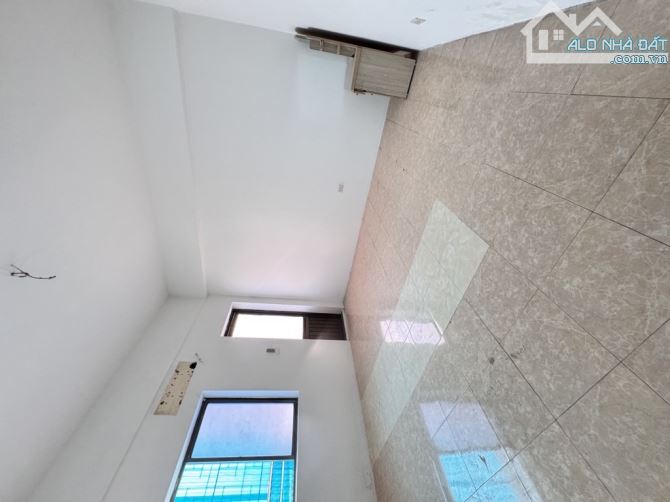 BÁN CHUNG CƯ 3B TRƯỜNG CHINH-600M ĐẾN ĐẠI HỌC BÁCH KHOA, XÂY DỰNG, KINH TẾ QUỐC DÂN - 2