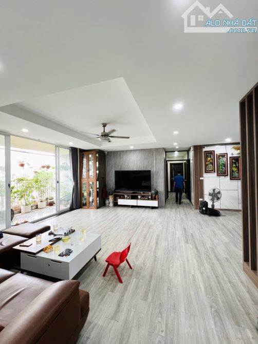 Bán Chung Cư Pháp Vân, Bến xe Nước Ngầm– Lô Góc – 82m – Giá 4.5 tỷ