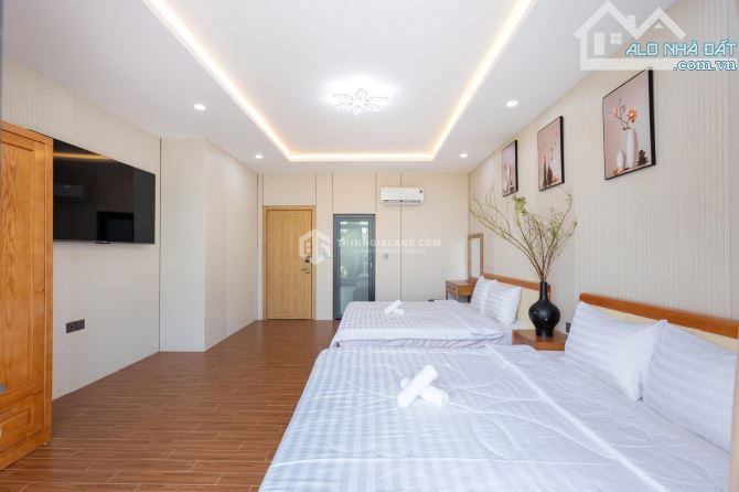 SIÊU PHẨM BIỆT THỰ 1 TRỆT 2 LẦU – CÁCH BIỂN BÃI SAU 200M. GIÁ 27 TỶ TL - 2