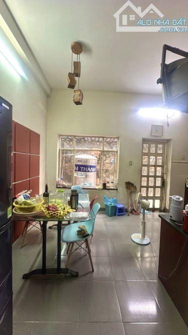 NHÀ BÁN GẤP ,DT 90M2 ,3 LẦU ,MẶT TIỀN ĐƯỜNG HUỲNH TẤN PHÁT ,GIÁ 12 TỶ. - 2