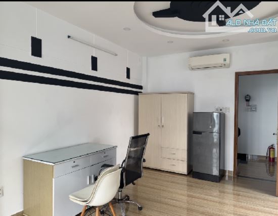 Nhà mới xây đẹp , NKKN quận 3 _ cách Hoàng Sa 10 m - 2