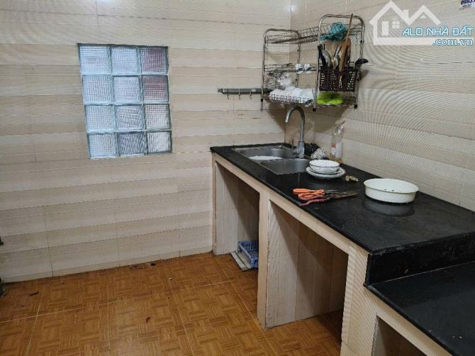 MẶT PHỐ ÔTÔ TẢI TRÁNH -KINH DOANH ÁC LIỆT- GẦN CHỢ NINH HIỆP- SỔ NỞ HẬU KHÔNG QUY HOẠCH - 2