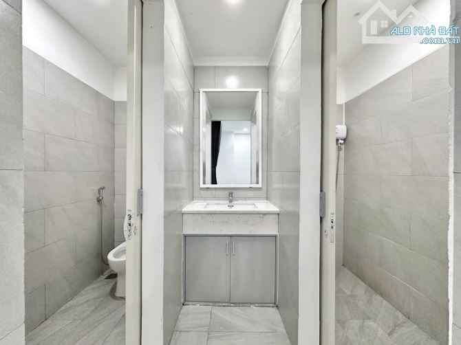 Bán Nhà CHDV; Hẻm Xe  Tải Lê Văn Sỹ, P10, Phú Nhuận DT: 5x29 NH CN: 143m2 KC: Hầm 8 Tầng - 2