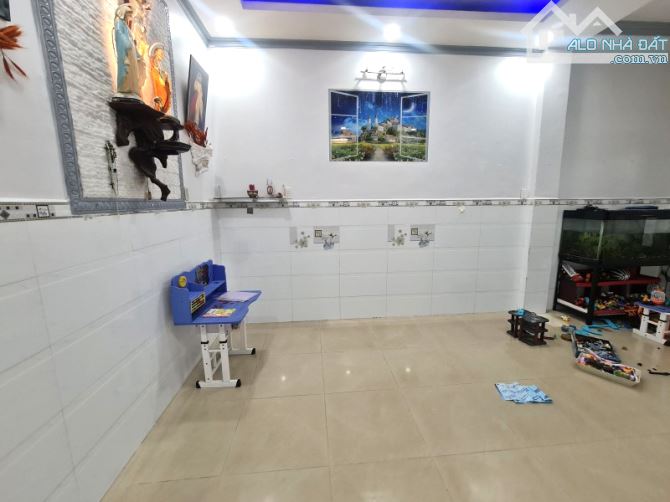 Bán Nhà Mặt Tiền Kinh Doanh 2 Tầng - 79m2 - Giá Chỉ 7.6 Tỷ - Gần Tô Ngọc Vân Tam Phú Thủ - 2