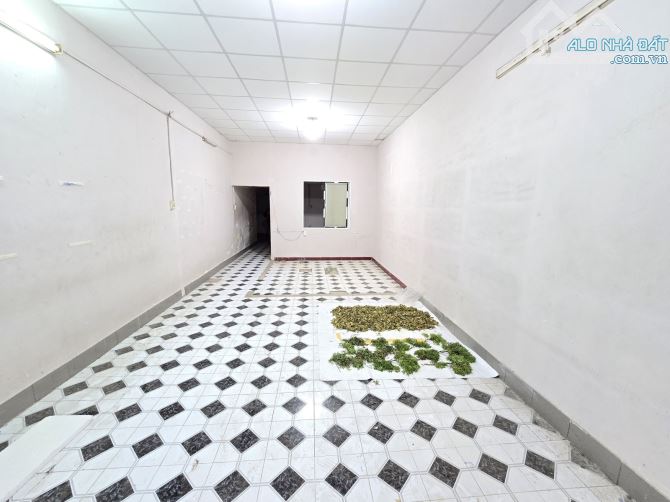 MẶT TIỀN KINH DOANH - NỞ HẬU TÀI LỘC - TIỆN XÂY MỚI - KHU DÂN CƯ ĐÔNG ĐÚC - BÁN ĐẤT TẶNG N - 2