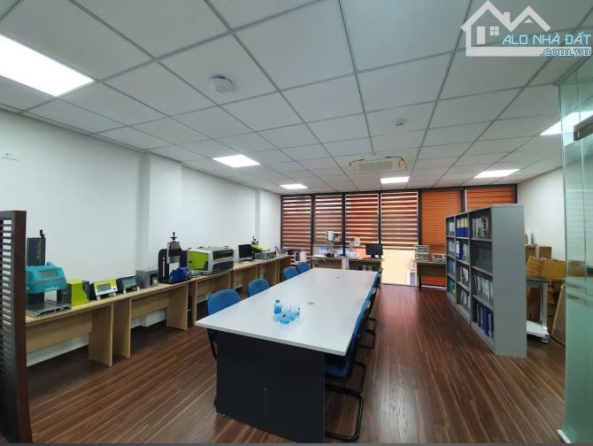 Cho thuê biệt thự Lô Góc  Vạn Phúc. DT 190m2, 4 tầng thang máy, Full điều hòa - 2