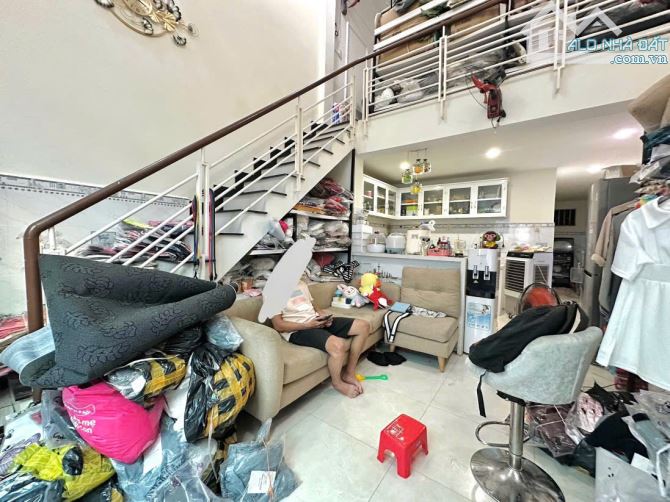 KHU VIP LÀNG ĐẠI HỌC, XÔ VIẾT NGHỆ TĨNH ,NGANG HIẾM 4M - VUÔNG VỨC - HOÀN CÔNG ĐỦ - 2