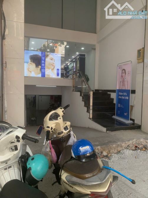 chủ cần tiền chữa bệnh cần bán gấp nhà mặt tiền trần hưng đạo quận 1 hầm 7 tầng - 2