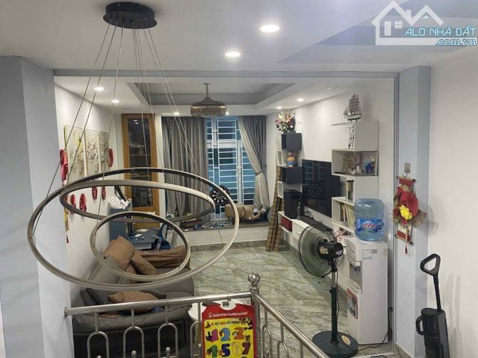 XUÂN ĐỈNH NHÀ ĐẸP Ở LUÔN, 5 TẦNG 35M NGÕ THÔNG, Ô TÔ LÙI TẬN CỬA, BÃI XE GẦN NHÀ. TC 7x tỷ - 2