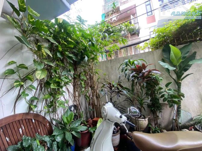 BÁN NHÀ THẠCH THỊ THANH -P.TÂN ĐỊNH- QUẬN 1- 105m2 - NGANG 6M- 9PN- 21.5 TỶ TL - 2