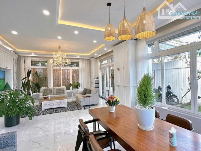BIỆT THỰ NGHỈ DƯỠNG - CUNG ĐƯỜNG CÔ GIANG THƠ MỘNG - CÓ THU NHẬP ỔN ĐỊNH THEO THÁNG - 2