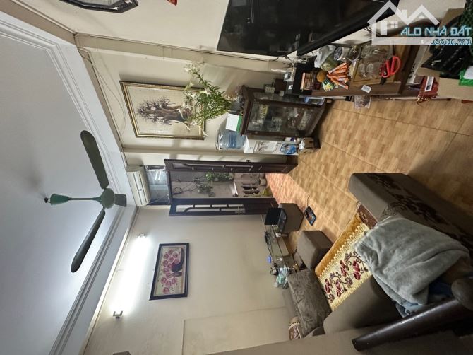 Bán nhà 50m,ngõ 46 Đội cấn, 4 tầng - giá chỉ 6,2 tỷ - 2