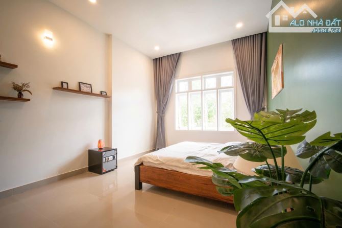 BIỆT THỰ NGHỈ DƯỠNG 2 MẶT TIỀN ĐƯỜNG LỚN - VỊ TRÍ PHƯỜNG 8 GẦN NGÃ NĂM ĐẠI HỌC ĐÀ LẠT - 2