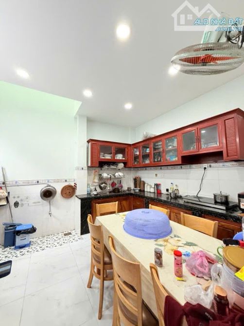 Căn Góc 2 mặt hẻm xe hơi  thoáng   ngay Nguyễn Văn Khối  P9 Gò Vấp  4.3x19m Giá 7.3 tỷ - 2