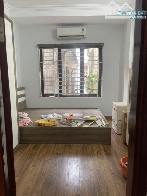 NHÀ ĐẸP Ở NGAY - TRƯỚC NHÀ THOÁNG RỘNG 2,5M - KHUNG CỘT CHẮC CHẮN CÓ THỂ LÊN THÊM TẦNG - 2