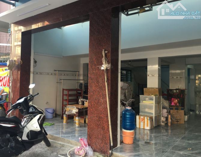 Bán Đất Tặng Nhà, Mặt Tiền Dương Bá Trạc, Q8 - 79m² - Giá 12,9 Tỷ - 2