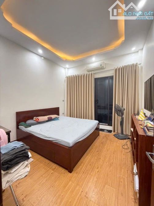 Bán nhà Phạm Văn Đồng, 5 tầng thang máy, lô góc thoáng sáng, gần ô tô, an sinh tuyệt vời - 2