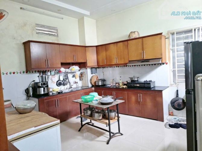 📍MẶT TIỀN 3 Tầng TRẦN THỊ ĐIỆU - 100M2 - 3 TẦNG BTCT - KINH DOANH NHIỀU NGHỀ - 2