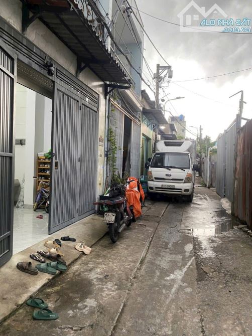 BÁN NHÀ 3 TẦNG ĐÚC TRUNG MỸ TÂY 13 QUẬN 12 zIÁ RẺ 4.4 Tỉ - 2