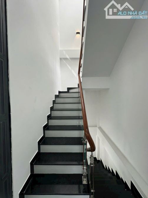 🏡Bán nhà 3 tầng mới mặt tiền đường số 4 Thích Quảng Đức gần vòng xoay Phong Châu, đường r - 2