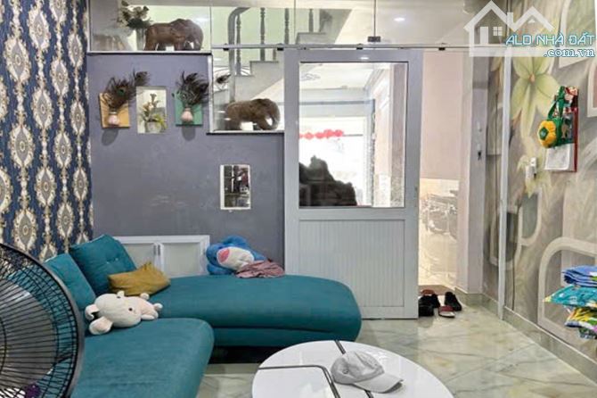 Bán nhà Thích Quảng Đức Phú Nhuận, 71.5m² 4 Tầng BTCT, sử dụng 194.8m² - Giá 8.9 tỷ TL - 2