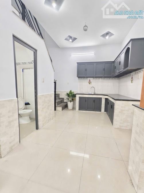 Bán nhà 2 tầng gần Aeon Tân Phú, DTSD 48m2 nở hậu, hẻm xe hơi 5m, nhỉnh 3 tỷ - 2