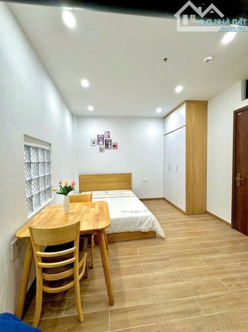 Bán nhà NGuyễn Văn CỪ-Chương Dương-Long Biên. DT 50m2 x MT 3.8m. Ô tô vào nhà. Giá 9.6 tỷ - 2