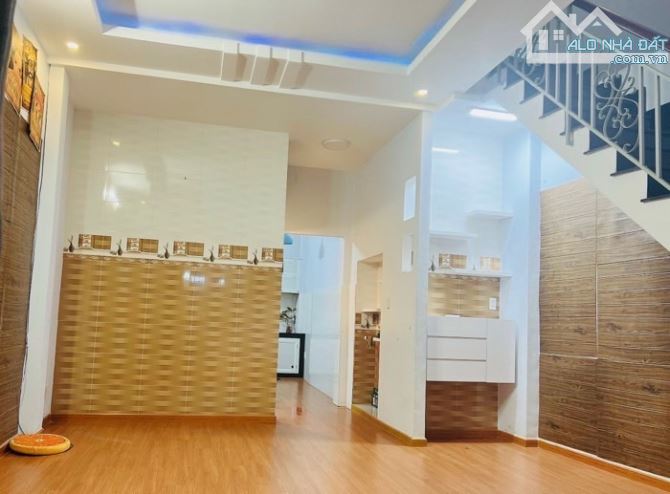 B.ÁN NH.À Đào Duy Từ  Nhỉnh 7 tỷ + Diện tích thực trong sổ : 49,2m2 (ngang 4.8 Q10 rất hiế - 2