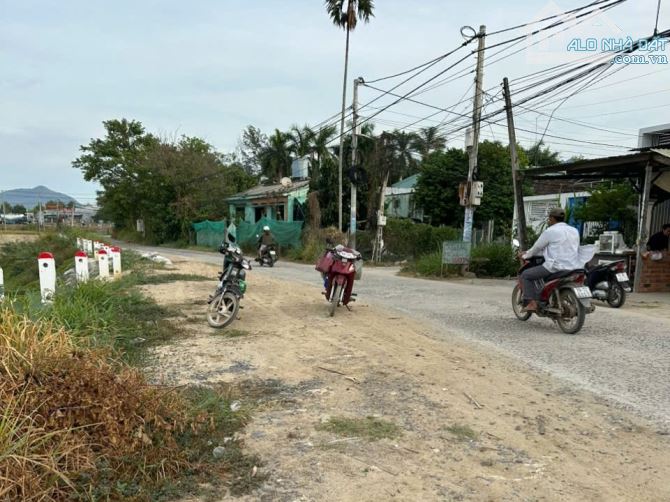 Bán đất Diên Phú thôn 1 mặt đường bờ kè thoáng mát - 2