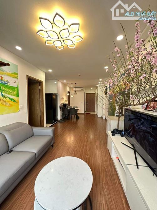Chị Linh cần gấp căn hộ 1505_ECOGREEN, 72m2, hướng mát, nội thất sang trọng. Giá 5tỷ !!! - 2