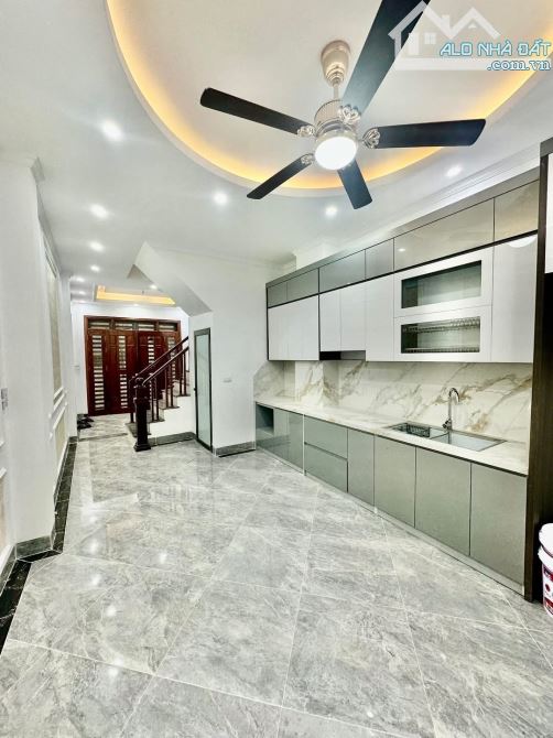 Bán nhà phố VIP Lê Trọng Tấn 4 tầng 4 ngủ, gần mặt phố, phân lô, trung tâm, giá 6.8 tỷ - 2