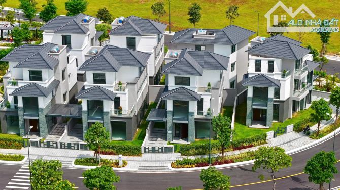 Tham quan thực tế khu compound Nhà Phố - Biệt Thự ven sông Quận 2 của Khang Điền - 2