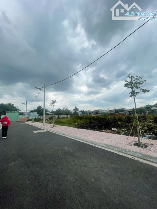 Bán đất lô gốc 2 mặt tiền Thạnh Xuân 25 đang làm 4 làn xe giá chỉ hơn 4 tỷ - 2
