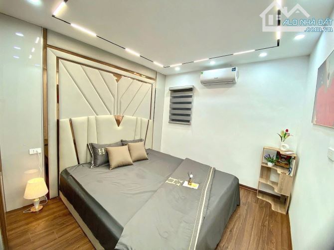 BÁN NHÀ PHỐ KIM NGƯU - Ô TÔ VÀO NHÀ - 38M2/5 TẦNG KHU PHÂN LÔ BÁC SĨ BV 108 - 11,2 TỶ - 2