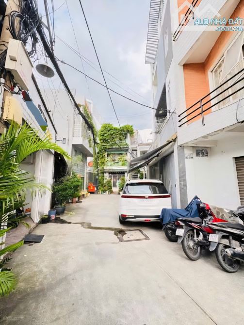 Siêu Hiếm - Biệt Thự Đẹp 4 Tầng -  Hẻm Xe Tải Quận 1 Giá Chỉ 3x Tỷ - 2