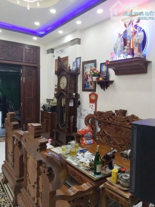 * Bình Tân. Đường 12. Đối diện Gamuda gần Aeon Tân Phú. 4x17. 4 tầng. 8.x tỏi. - 2