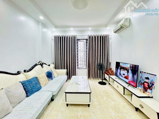 🏡Bán Nhà 4 tầng Gara ô tô Nguyễn Tường Loan Lê Chân giá chỉ 4,x tỷ - 2