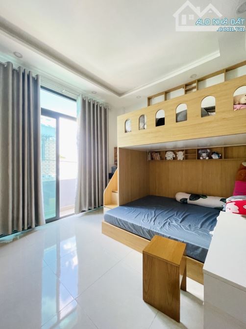 Thạnh Xuân 32 - 64m2 - 2 Tầng - 3 PN - Hẻm 5m - 4.3 Đồng - 2