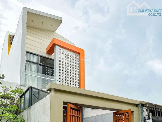 Bán nhà hẻm ĐHT 05,1T2L 4PN4WC dt 5x23m GẦN NGÃ TƯ AN SƯƠNG. Giá 6.7 tỷ - 2
