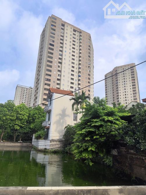 💥 BÁN ĐẤT CỔ LINH - GẦN AEON - CHUNG CƯ QUÂN ĐỘI 📍 Diện tích: 54m² – MT 4m Nhỉnh 7 Tỷ - 2