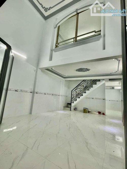 NHÀ VỊ TRÍ ĐẸP GIÁP TÂN PHÚ DIỆN TÍCH TO GIÁ RẺ 3 TẦNG 60M2. SỔ A4 HOÀN CÔNG ĐỦ. BHHA, - 2