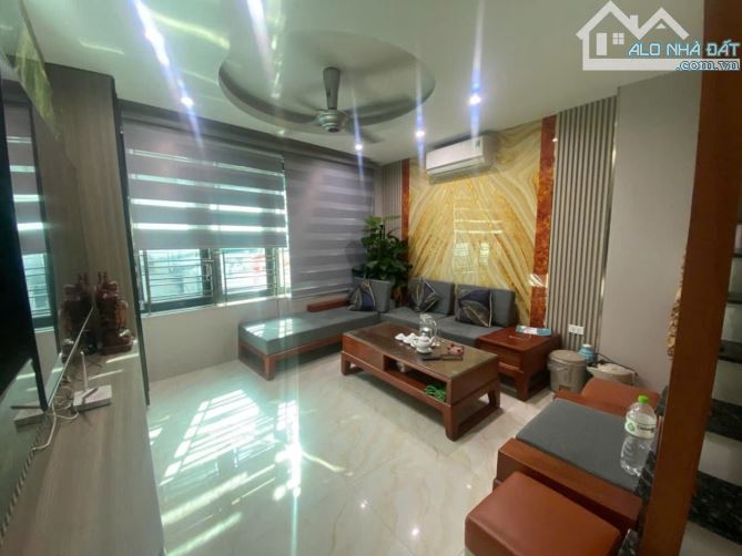 🏠 Xuân Đỉnh, 36m2 nhỉnh 12 tỷ, dân xây, ô tô, kinh doanh, full nội thất xịn sò - 2